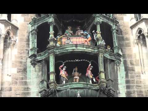 Munich's famous Glockenspiel, Marienplatz. HD.