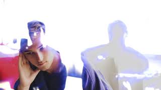 Cosmo&#39;s Midnight - Walk With Me (acoustic cover)