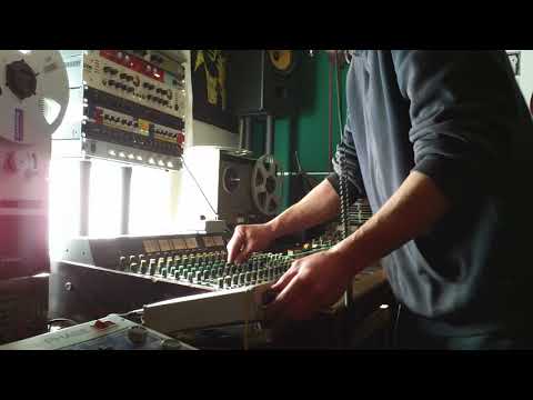 Freedom Dub - Nat Birchall meets Al Beadwinner (Youplate mix)