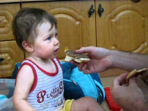 2010.8.21. az első sajtburger...