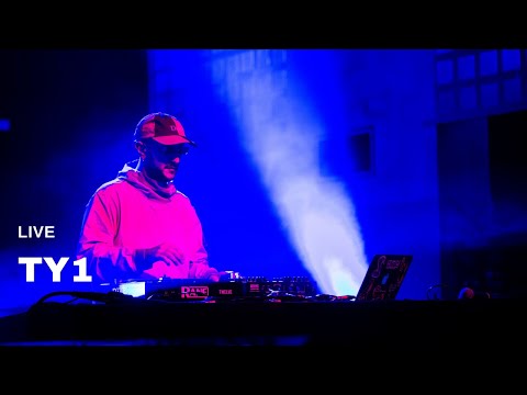 TY1 live a Niente di Strano