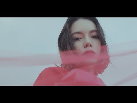 『アシンメトリー』Music Video (フジテレビ系 木曜劇場「モトカレマニア」オープニングテーマ） のサムネイル