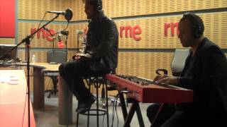 Antonio Orozco: &#39;Estoy hecho de pedacitos de ti&#39;, en &#39;Abierto hasta las 2&#39;