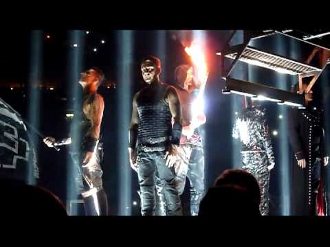 Rammstein - Intro & Sonne @O2 World Berlin 26.11.11