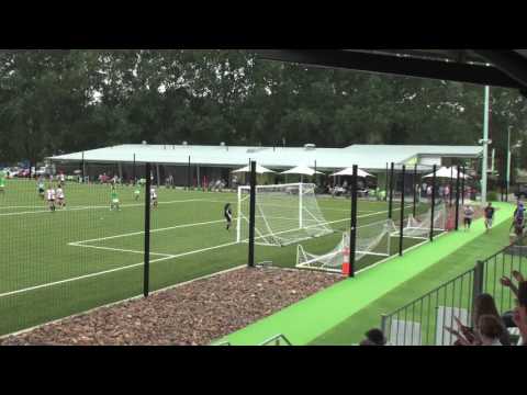 Laura Montiel Pre Season Cup Goal   (20170218)