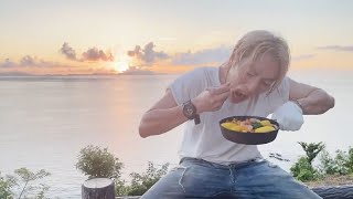 【キャンプ飯】夕日をバックに食べる海鮮パエリアを噛みしめる【ジョーブログが消した動画】