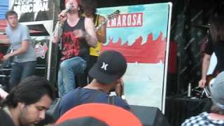 Emarosa- Truth Hurts While Lying On Your Back @ Mtn View Warped Tour