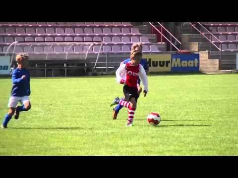 Kampong F1 -  RKAVV F1 2-1 kwart finale