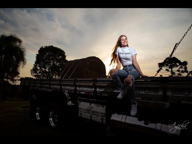 Ensaio15 anos; Debutante; 15 anos Curitiba; Fotógrafa Piraquara; Fotógrafa Curitiba; Inspiração 15 anos; Debutantes Curitiba; Festa de 15 anos; Book 15 anos; Transportadora Cruz; Emilly Cruz; Scania Brasil; Meus 15 anos; Ensaios Criativos; '