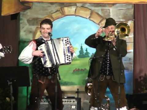 Ansambel Vrt-Dobri lovec (v živo)