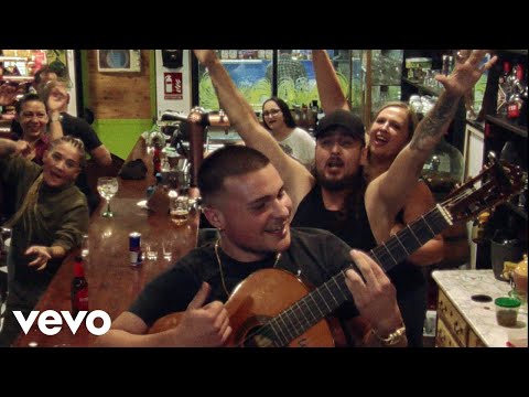 Los Cierra Bares - el bar de la esquina (Official)