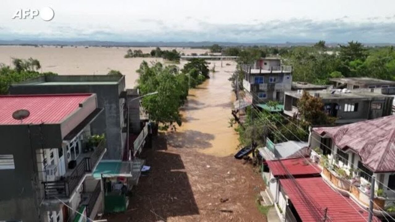 Filippine, le aree allagate dopo il passaggio del tifone Fung-wong