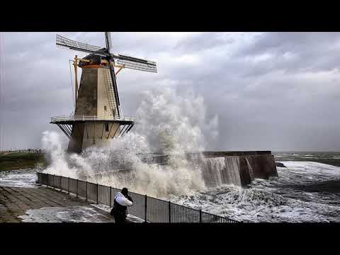 Blair Bitch - Tuvok (2003)