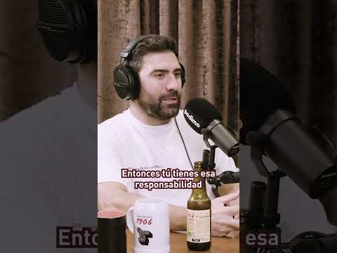 "Tú eres el responsable de lo que te encuentras en internet" Jorge Cremades en #ESDLB 🍻