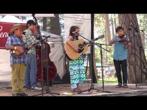 2016-06-18 2016 CBA FDF Verns Stage - Rambling Minors - Wayfaring Stranger