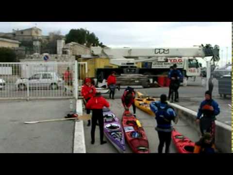 download lagu mp3 mp4 Antibes Kayak De Mer, download lagu Antibes Kayak De Mer gratis, unduh video klip Antibes Kayak De Mer