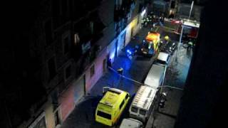 preview picture of video 'Un home mor en incendiar-se un pis al barri del Raval de Barcelona VI'