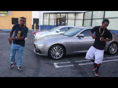 Traffic vs Smacc TDE dance battle