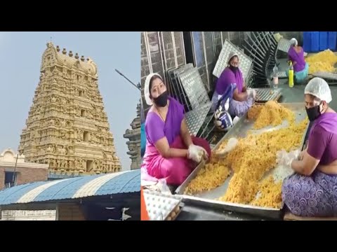 Telugu People Stuck In Malaysia Airport 150 Students & Tourists మలేషియాలో చిక్కుకున్న తెలుగువారు,Vizagvision....