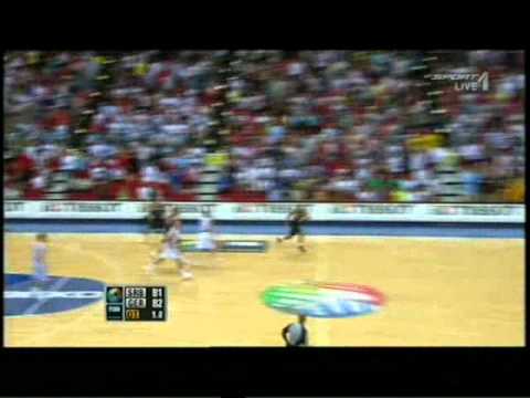 Jan-Hendrik Jagla - The Shot - FIBA 2010 - Deutschland vs. Serbien