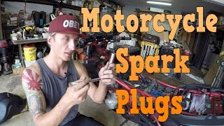 How to Change Spark Plugs on a Motorcycle
