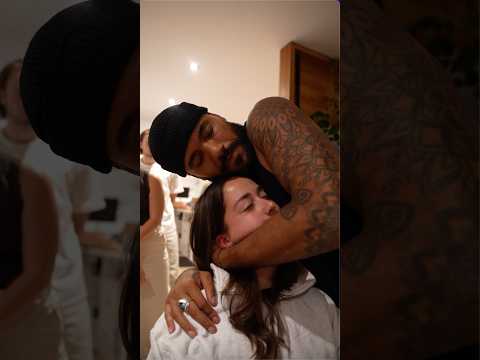 Guarda questo maestro chiropratico sbloccare la guarigione profonda della colonna vertebrale e de...