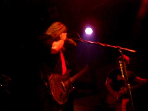 Langus Playing their last show