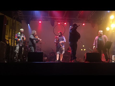 'E Bolle d'a Malvizza - Sancto Ianne ft. Daniele Sepe, Shark Emcee, Luca Casbarro