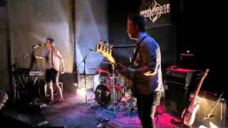 Bear in Heaven - Lovesick (live cover of Lindstrom & Christabelle song)