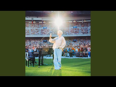 Video thumbnail for 恋時雨 (Koishigure) - Fujii Kaze Stadium Live “Feelin’ Good”