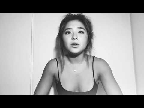 Larissa Murai Cantando