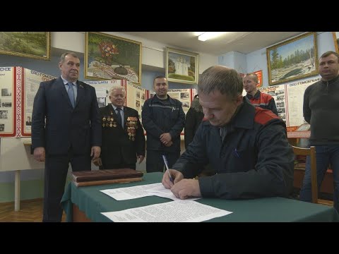 Працаўнікі ААТ "Гомсельмаш" рыхтуюць зварот да прэзідэнта Міжнароднай федэрацыі хакея видео