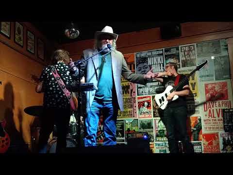 Gregory Stovetop - Intro by proprietor of Tip Top Deluxe Bar & Grill