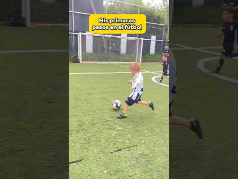 Niños de 4 años jugando fútbol    #juventusacademypanama #futbol #academiasdefutbol #futbol