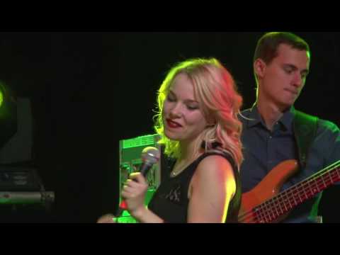 Ieva Sutugova un Varis Vētra - Puķu nakts (BILDES 2016)