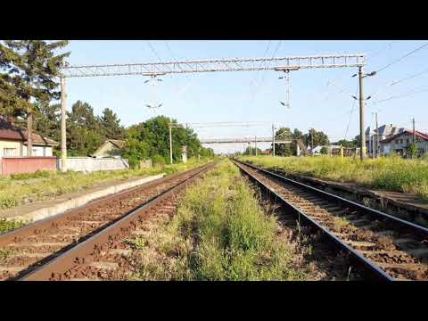 Trenul IR 1753 București Nord GR.A-Suceava Nord soseste-paraseste gara Dolhasca