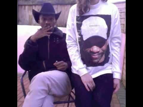 Dean Blunt ft Poison Anna - Muggy (loop)