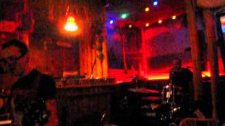 Mikey Erg & Kepi Ghoulie "Brunette Summer" (Chixdiggit!) live @Rotterdam Riot 2013 (NL)