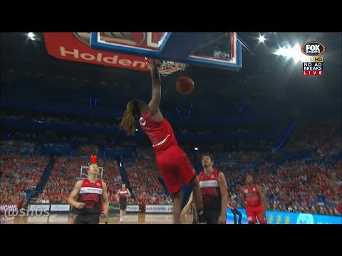 A DUNKING GOOD START FOR PERTH WILDCATS