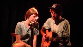 Aldous Harding & Marlon Williams - The Trees They Do Grow High