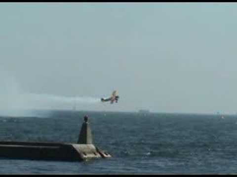 John Mohr Barnstorming at the Canadian International Airshow