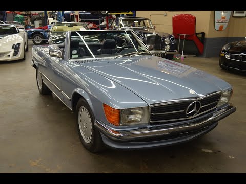 1988 Mercedes-Benz 560SL (CC-1418408) for sale in Huntington Station, New York