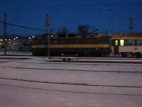 Příjezd vlaku Os 6802 (ČD 163.096) - Chomutov, 12. 12. 2012