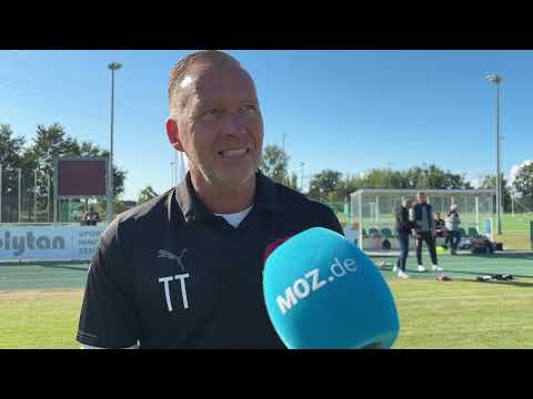 Fußball Brandenburgliga, 1. Spieltag: Grün-Weiss Ahrensfelde - TuS Sachsenhausen