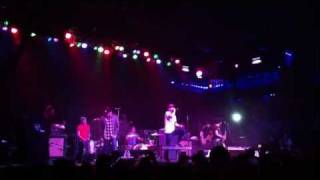 Hit the Lights - &quot;Drop the Girl&quot; (Live) ft. Shane Henderson