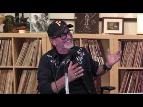 Bill Wood from Eye Eye sits down with Roxanne Tellier