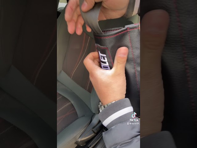Vídeo relacionado con Flaconi Protector Cinturon Coche,Almohadilla Cinturon Coche,Funda Cinturon Coche,Protector Cinturon Coche Adulto,Almohadillas Cinturon Coche,Funda Cinturon Coche para Niños y Adultos(Azul)