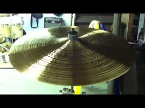 playing my Paiste Twenty Prototype 18 crash