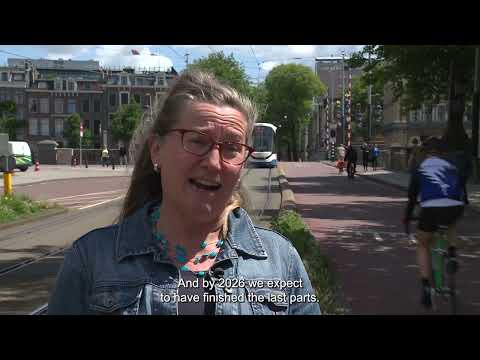 Bike along the inner ring road Amsterdam
