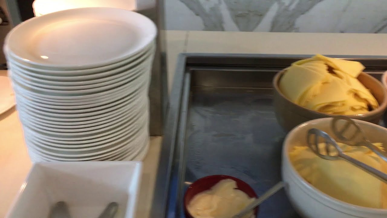 Qantas Airways Chairman's Lounge